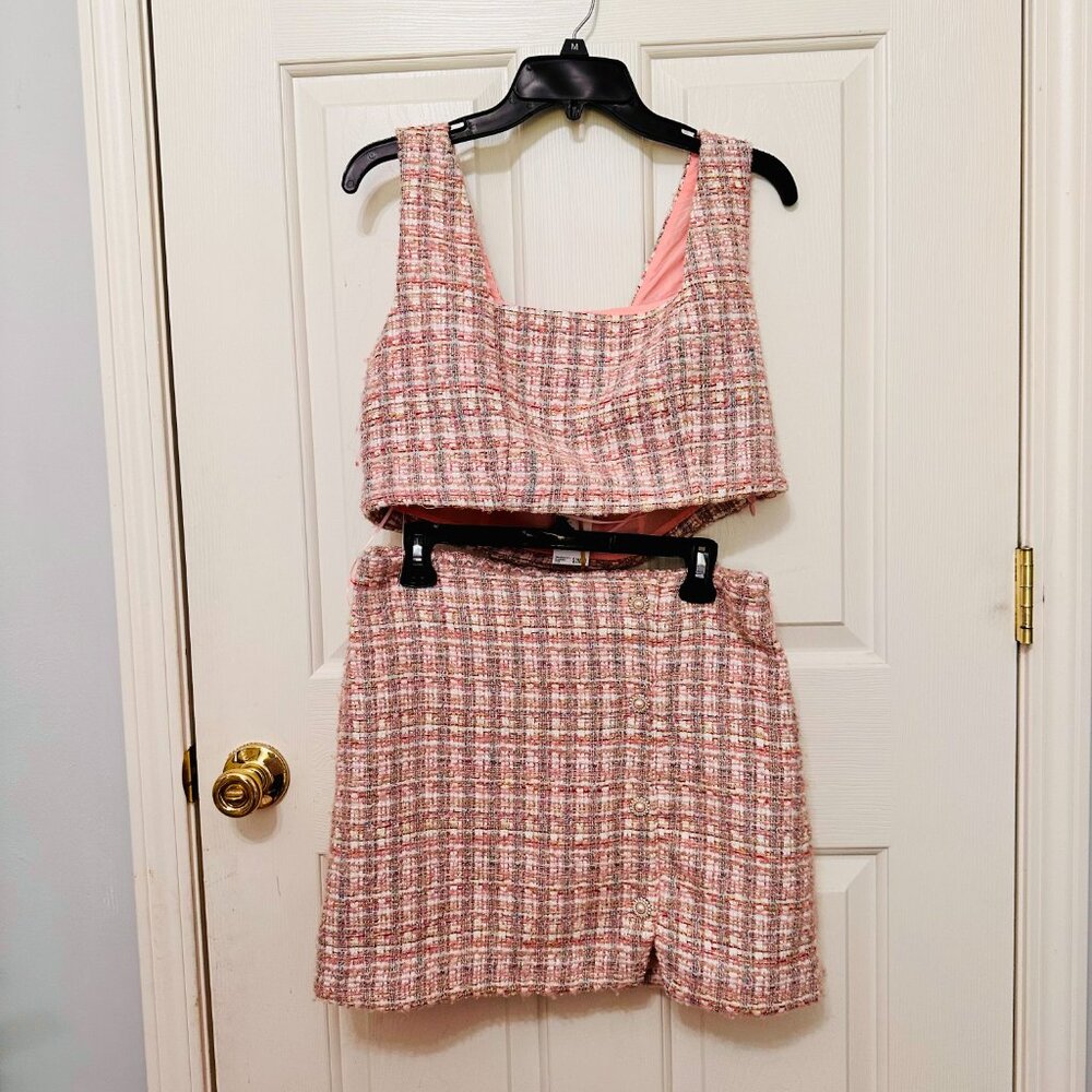 HOUSE OF HARLOW 1960 TWEED PIXIE DUST METALLIC CROPPED TOP AND SKIRT SET